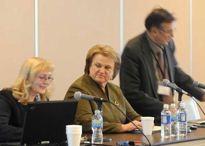 Mokslo ir k�rybos simpoziumas - Jono Kuprio nuotraukos - Draugas - Lithuanian World-Wide Daily